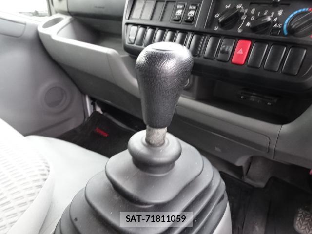 Toyota TOYOACE 2017-10 8726447-15