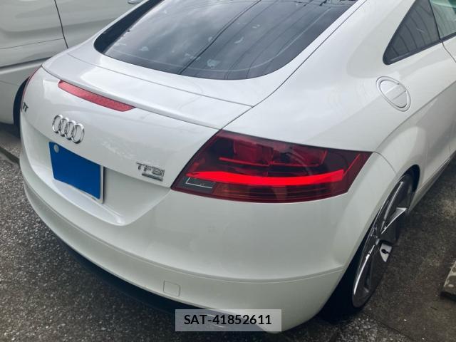 Audi TT 2012-05 8730786-12