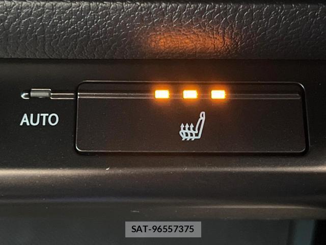 Lexus UX 2020-09 8727766-5