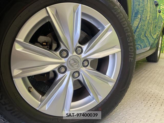 Lexus UX 2020-03 8730822-12