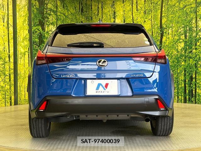 Lexus UX 2020-03 8730822-14