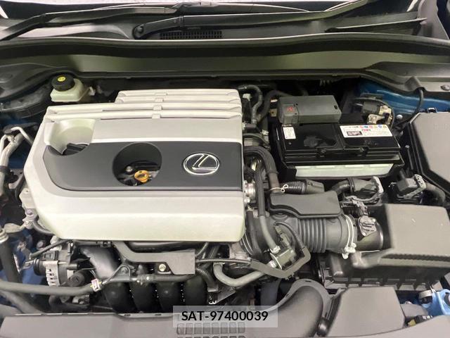 Lexus UX 2020-03 8730822-17