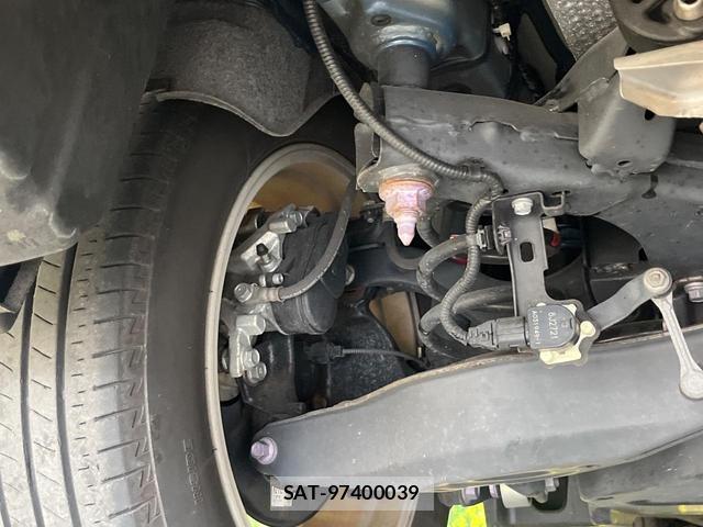 Lexus UX 2020-03 8730822-19