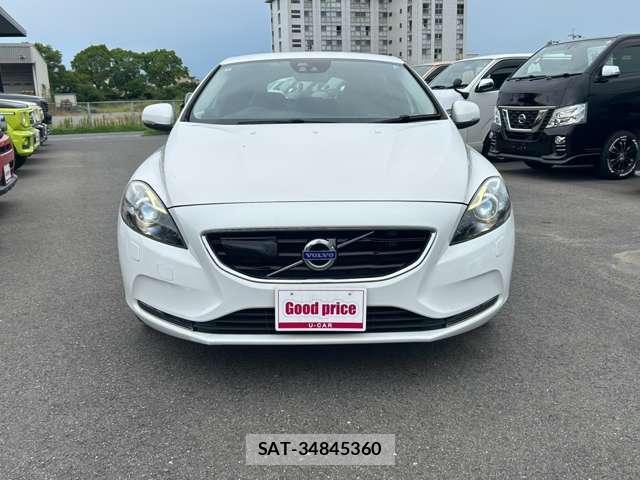 Volvo V40 2016-07 8730330-8