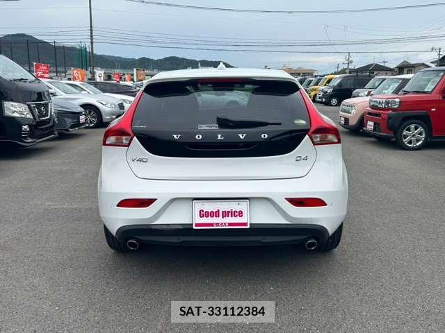 Volvo V40 2019-01 8730331-1