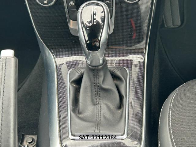 Volvo V40 2019-01 8730331-15