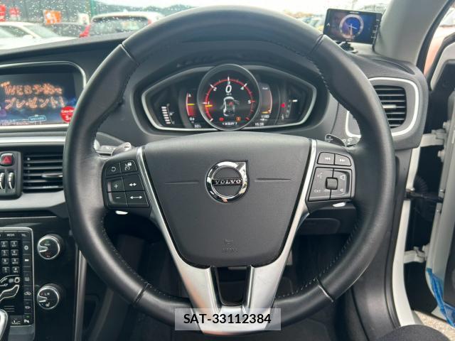 Volvo V40 2019-01 8730331-17