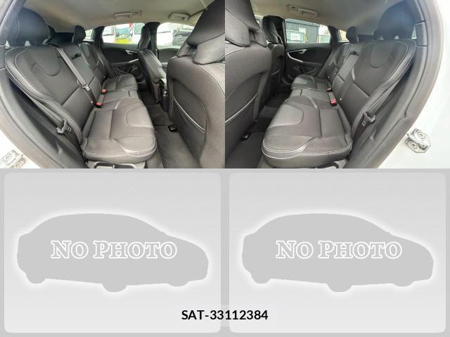 Volvo V40 2019-01 8730331-6