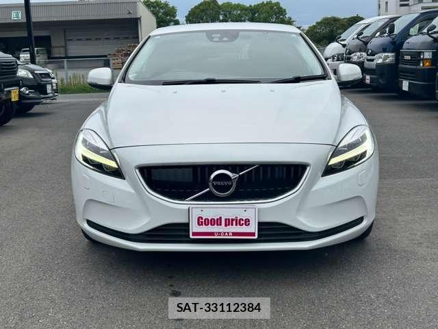 Volvo V40 2019-01 8730331-9