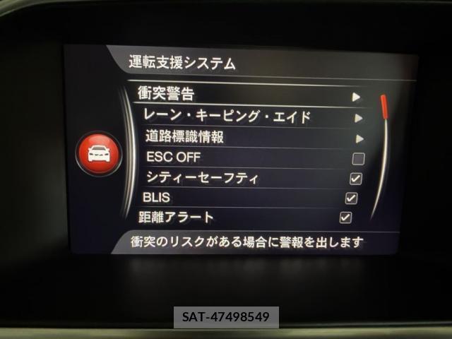 Volvo V40 2019-03 8730634-11