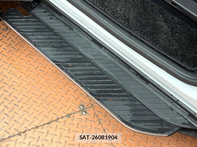 Toyota VELLFIRE 2024-03 8727039-3
