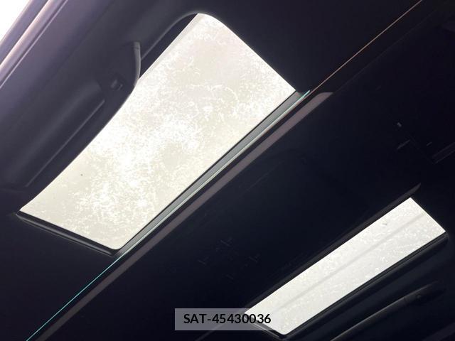 Toyota VELLFIRE 2023-11 8727782-2