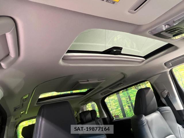 Toyota VELLFIRE 2015-04 8730245-2