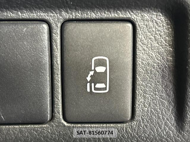 Toyota VELLFIRE 2009-10 8726688-4