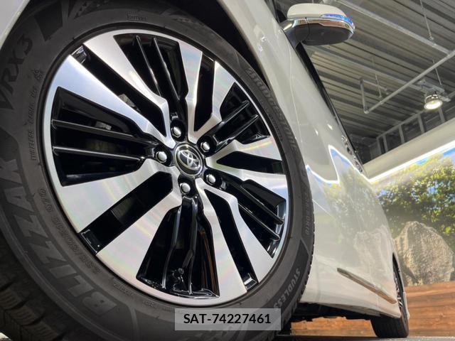 Toyota VELLFIRE 2020-07 8726775-17