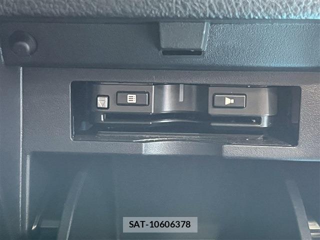 Toyota VELLFIRE 2017-10 8727811-15