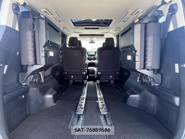 Toyota VELLFIRE 2019-11 8728878-7