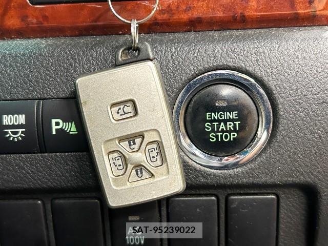 Toyota VELLFIRE 2010-08 8730285-19