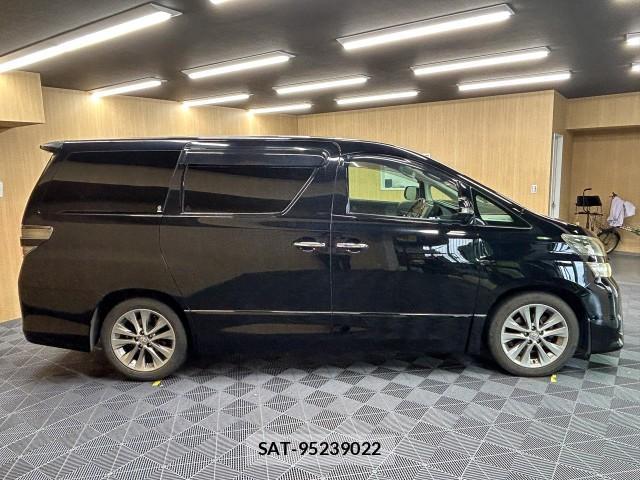 Toyota VELLFIRE 2010-08 8730285-2
