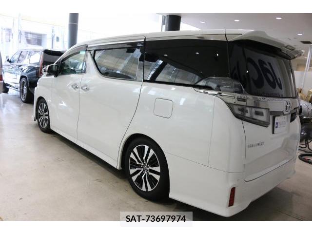 Toyota VELLFIRE 2018-10 8730601-13