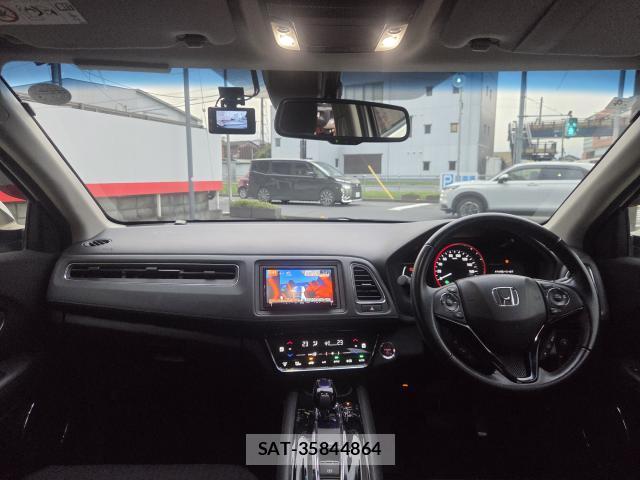 Honda VEZEL 2017-04 8725800-1