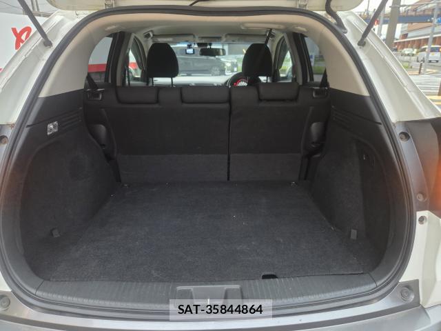 Honda VEZEL 2017-04 8725800-12