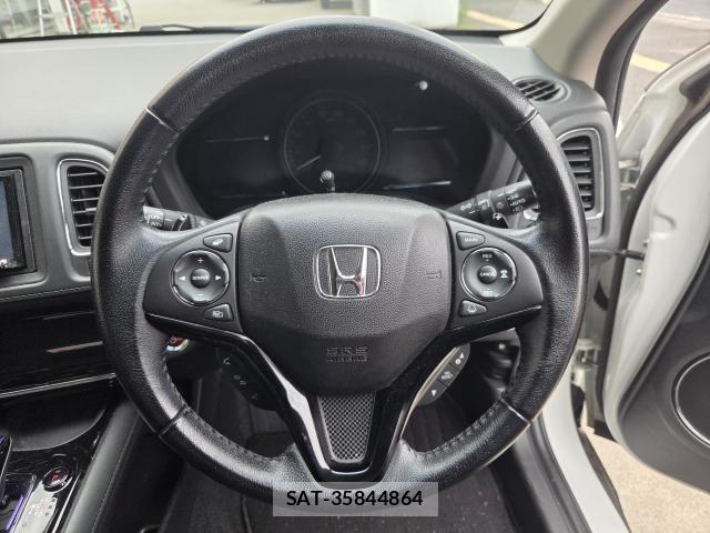 Honda VEZEL 2017-04 8725800-7