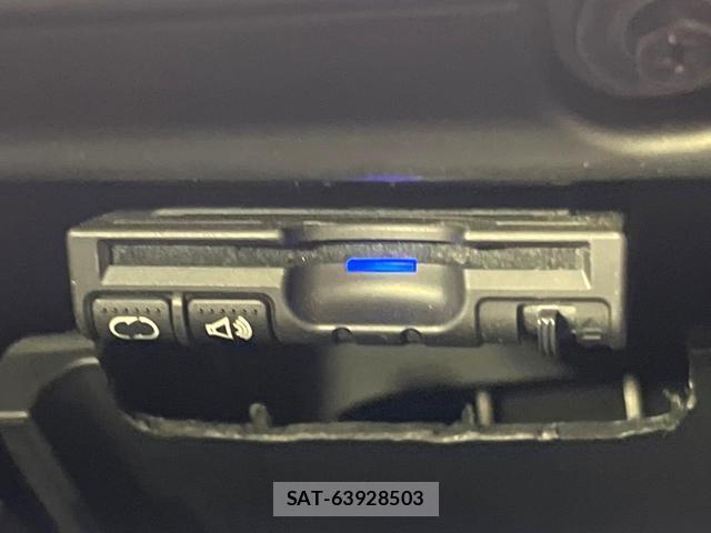 Honda VEZEL 2014-04 8726064-7