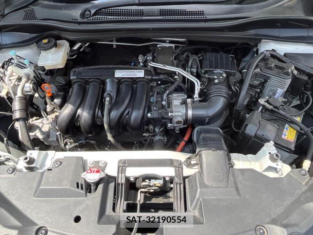 Honda VEZEL 2019-03 8726084-18