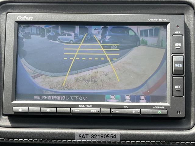 Honda VEZEL 2019-03 8726084-3