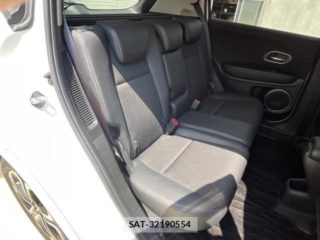 Honda VEZEL 2019-03 8726084-9