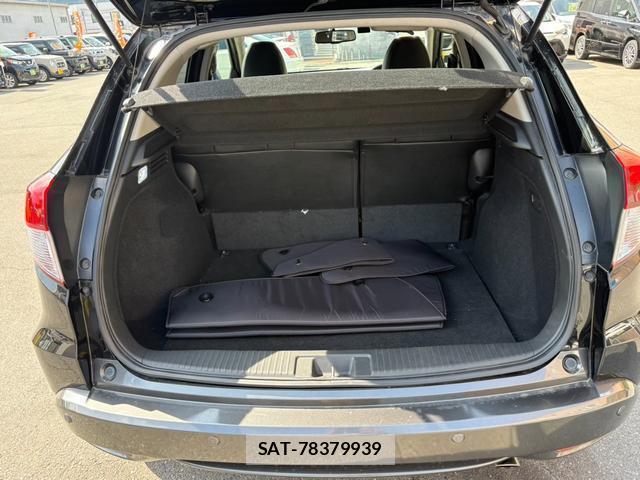 Honda VEZEL 2017-09 8726572-18