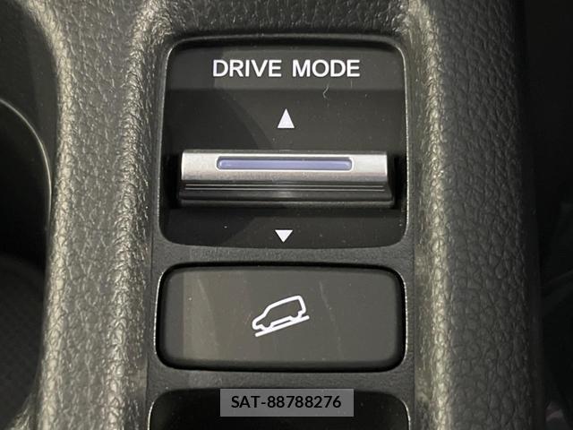 Honda VEZEL 2025-10 8726757-4