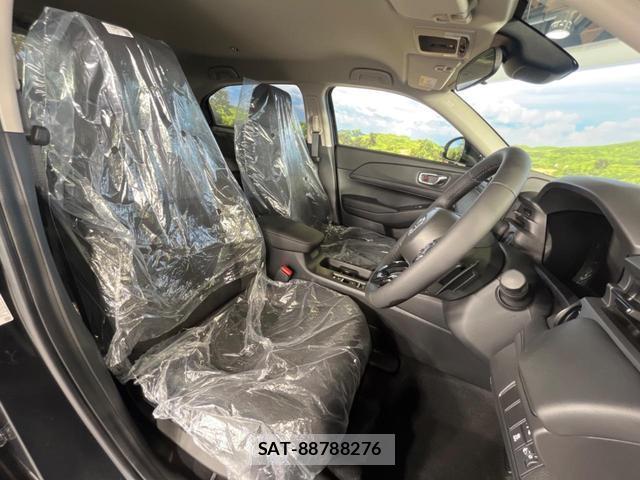 Honda VEZEL 2025-10 8726757-8