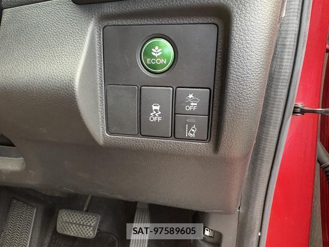 Honda VEZEL 2018-05 8727547-10