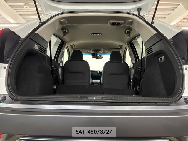 Honda VEZEL 2019-01 8728015-11