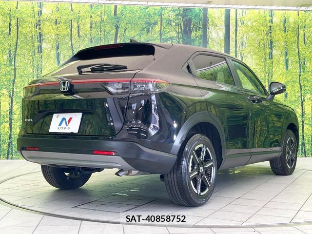 Honda VEZEL 2023-11 8728234-16