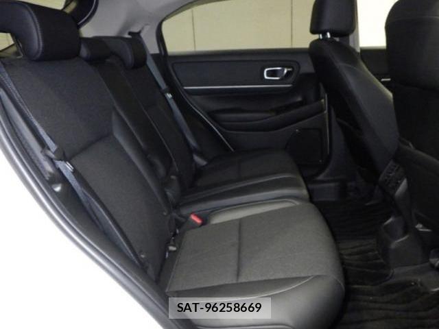 Honda VEZEL 2021-06 8728458-5