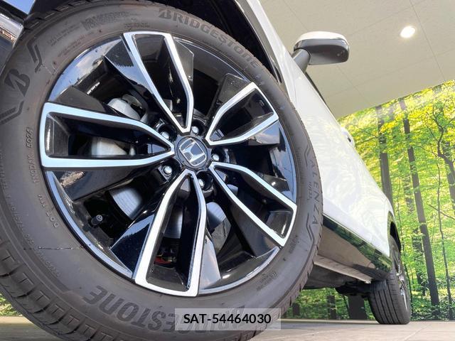 Honda VEZEL 2025-03 8728906-12
