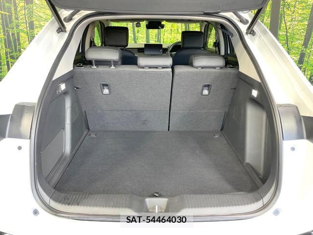Honda VEZEL 2025-03 8728906-9