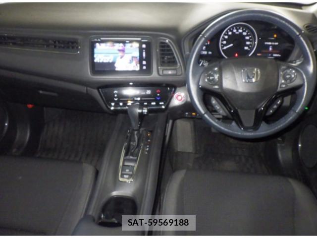 Honda VEZEL 2018-05 8729260-2