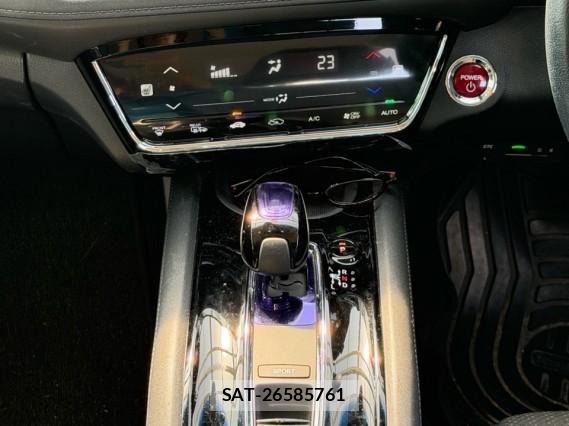 Honda VEZEL 2014-04 8729622-14