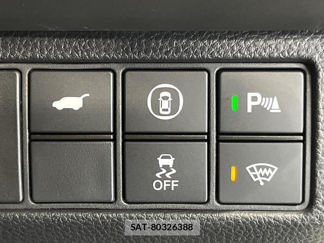Honda VEZEL 2022-04 8730089-6