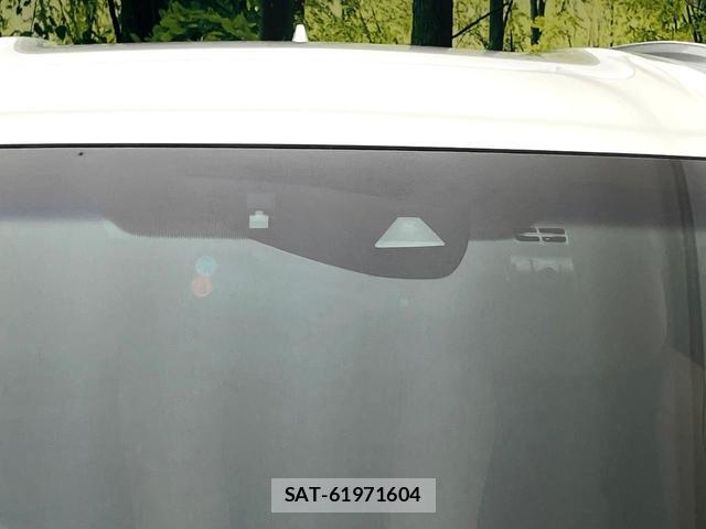 Honda VEZEL 2018-06 8730410-5