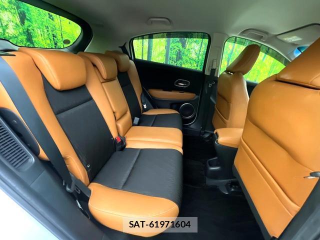 Honda VEZEL 2018-06 8730410-8