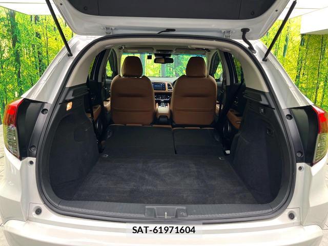 Honda VEZEL 2018-06 8730410-9
