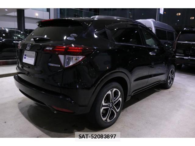 Honda VEZEL 2016-03 8730608-1