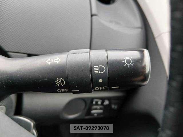 Toyota VITZ 2009-09 8730347-13