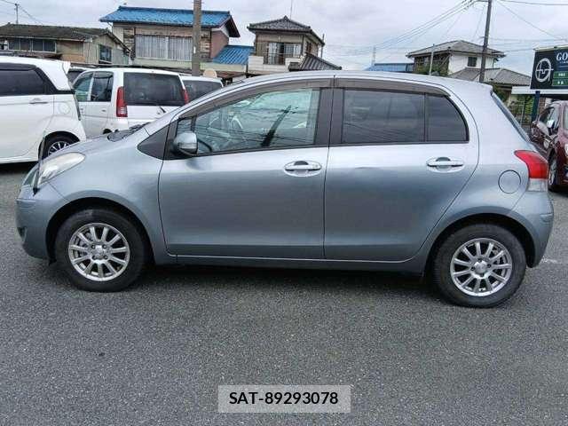Toyota VITZ 2009-09 8730347-3