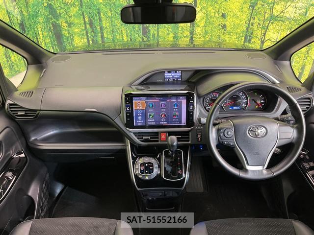 Toyota VOXY 2021-08 8725780-1